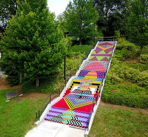 weaving rainbow mountain